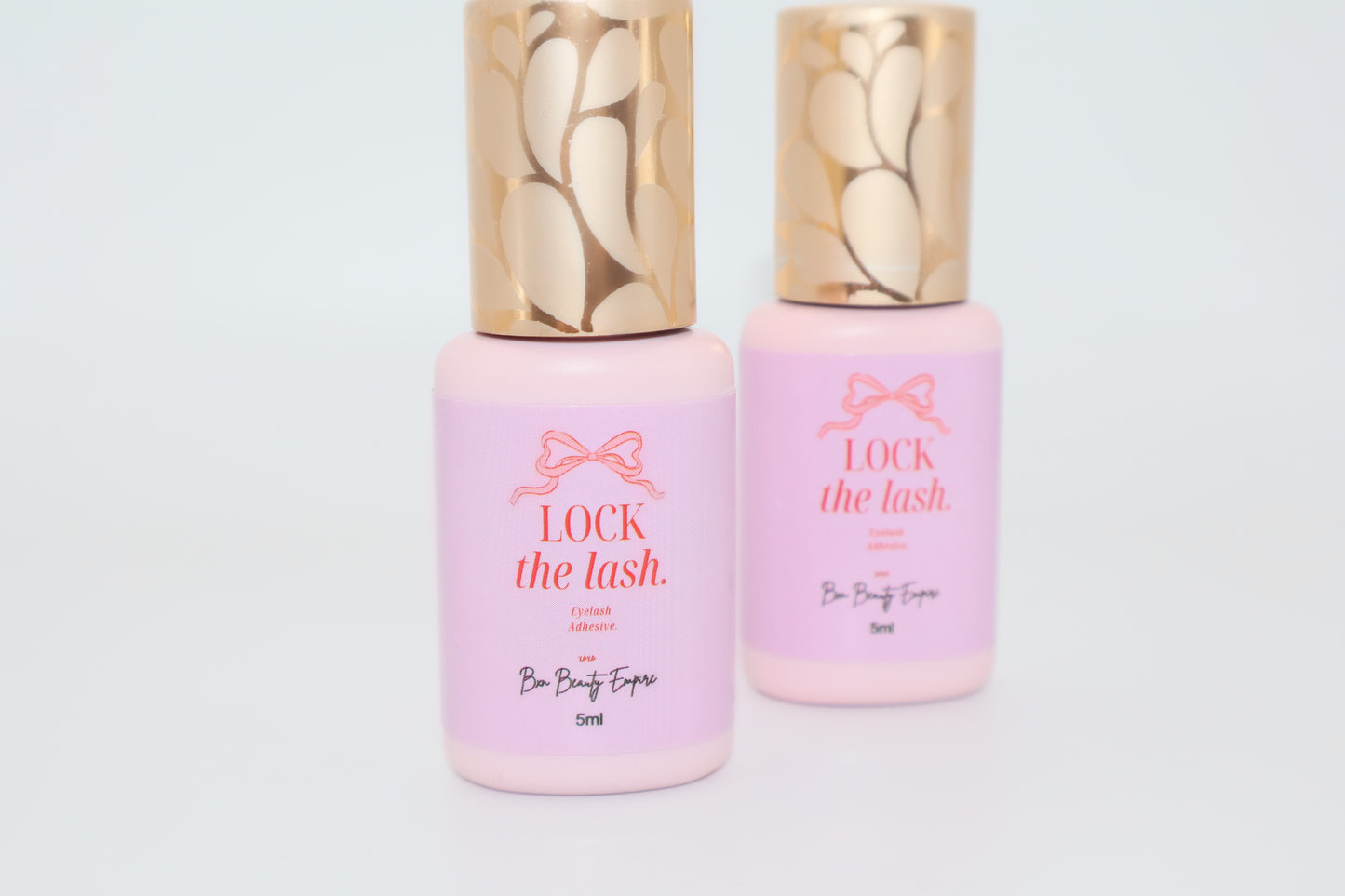 Lock The Lash adhesive.🎀